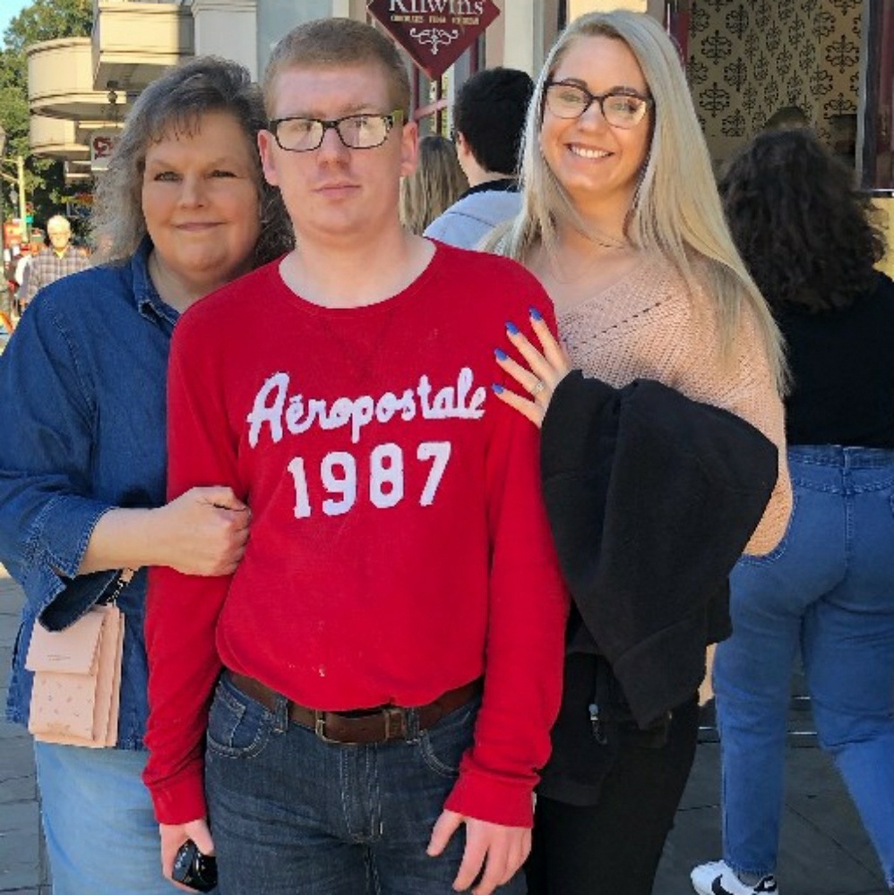 Meet your Posher, Alex